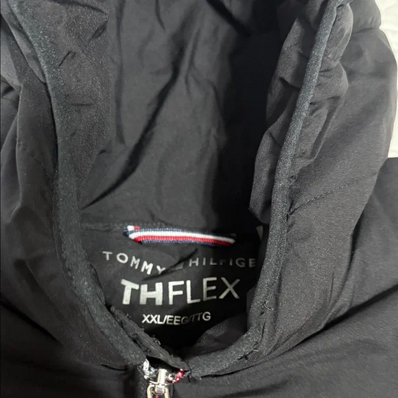 Tommy Hilfiger Black Hooded Puffer Jacket - Picture 3 of 8